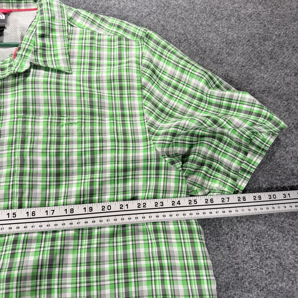 The North Face Shirt Mens XXL Green Plaid Short Sleeve Hiking Button Up Outdoor
